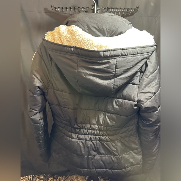 Women's Hollister Hooded Sherpa Lined Puffer Jacket Coat - Picture 5 of 5
